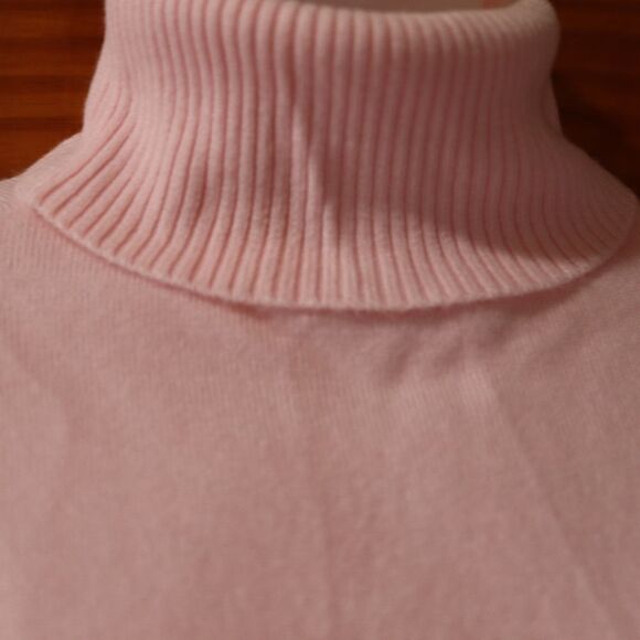 Studio Works Light Pink Turtle Neck Pullover Sweater Medium - Picture 4 of 11